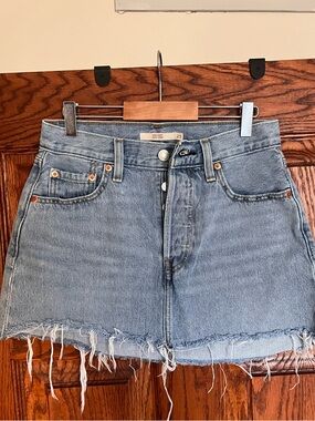 Levi’s Icon Skirt medium wash